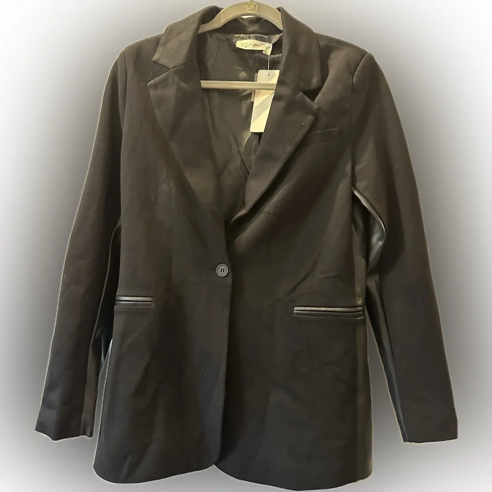 NWT RD Style Black Faux Leather Trimmed Single Button Blazer Size Small
